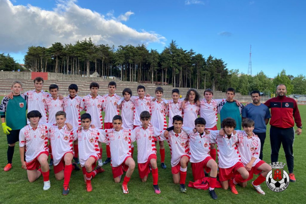 Seleção Distrital Masculina de Futebol Sub-14 fecha Torneio Vila dos  Gamas na terceira posição