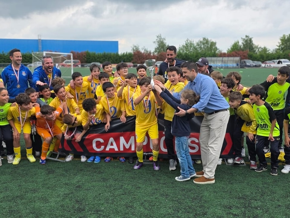 AF Guarda entrega Taça ao Campeão Distrital de Futebol Sub-13