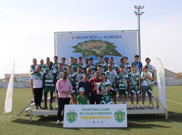 Entrega de Taça e Medalhas aos Campeões