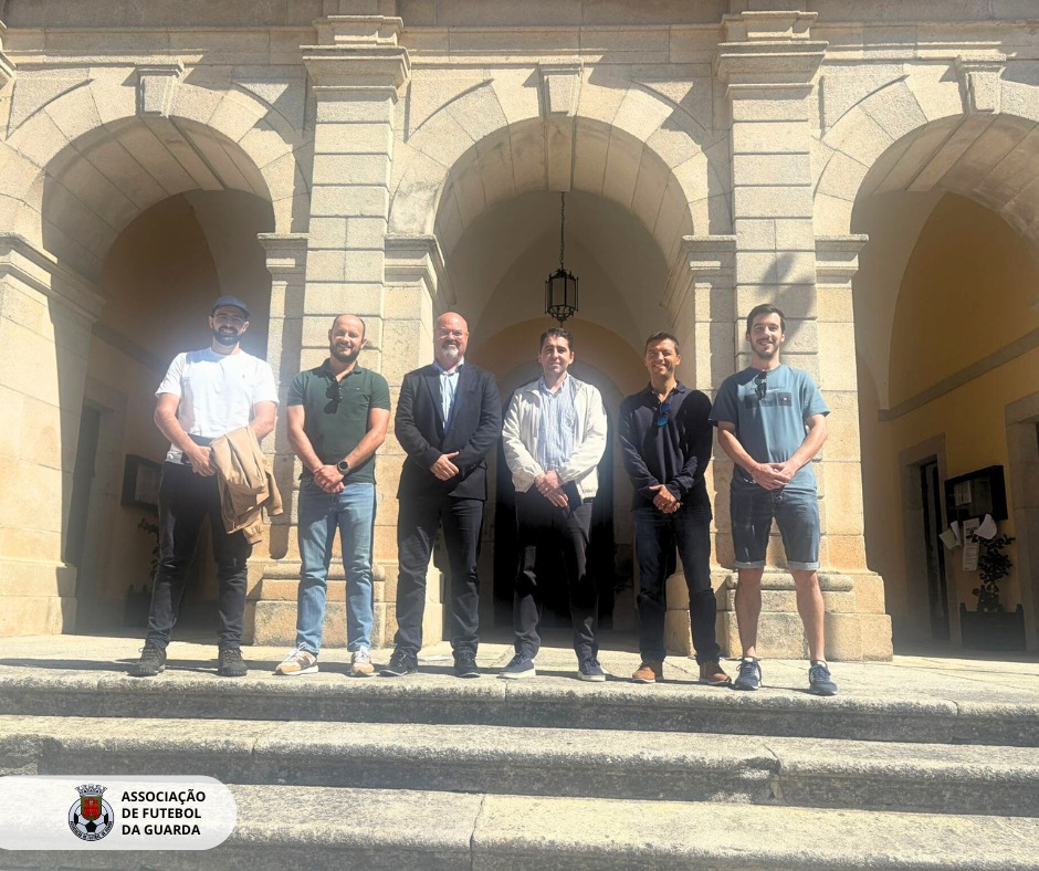 AF GUARDA APRESENTA WALKING FOOTBALL EM ALMEIDA