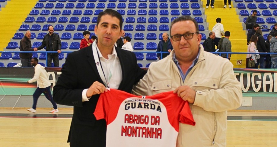 ENTREGA DE LEMBRANÇA