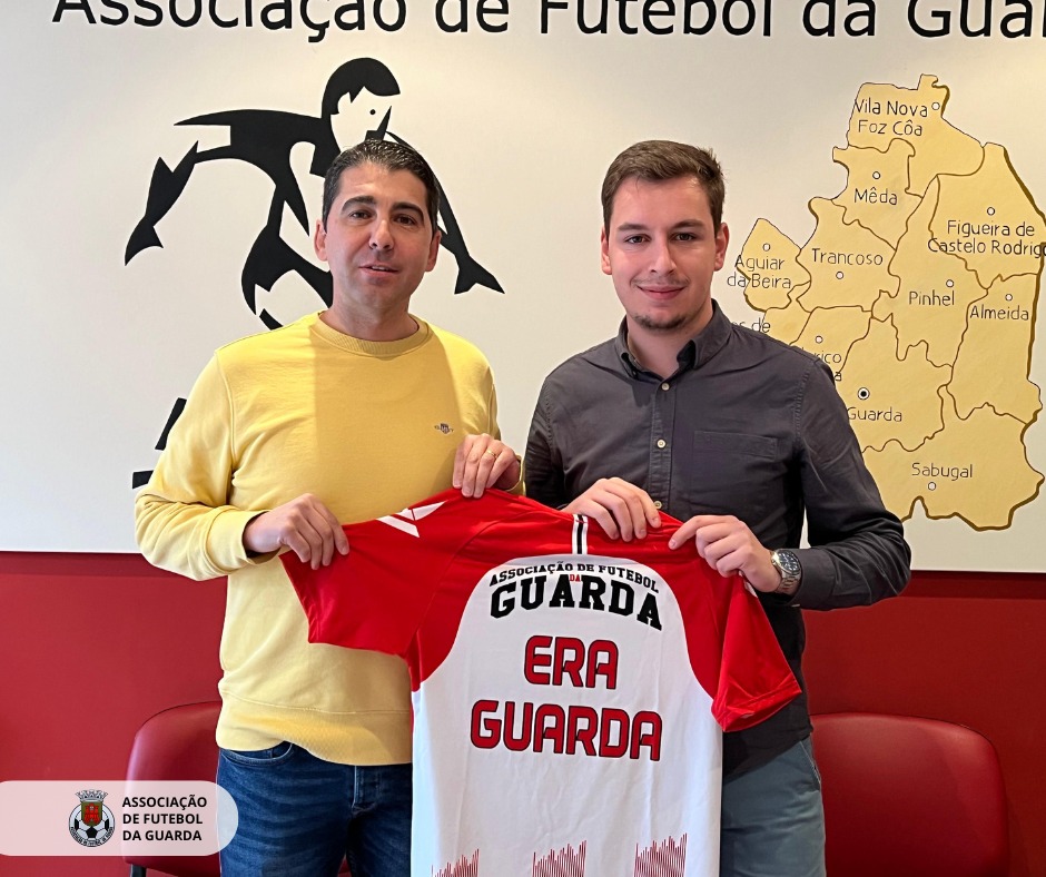AF GUARDA ENTREGA CAMISOLA OFICIAL
