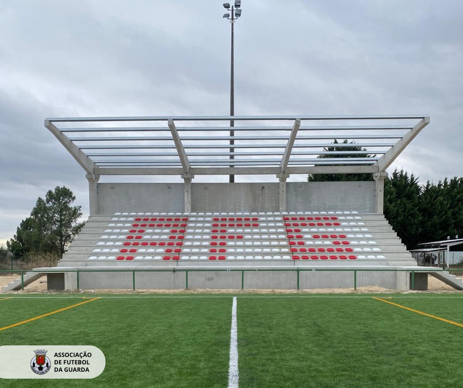 Bancada da Academia de Futebol da Associação de Futebol da Guarda