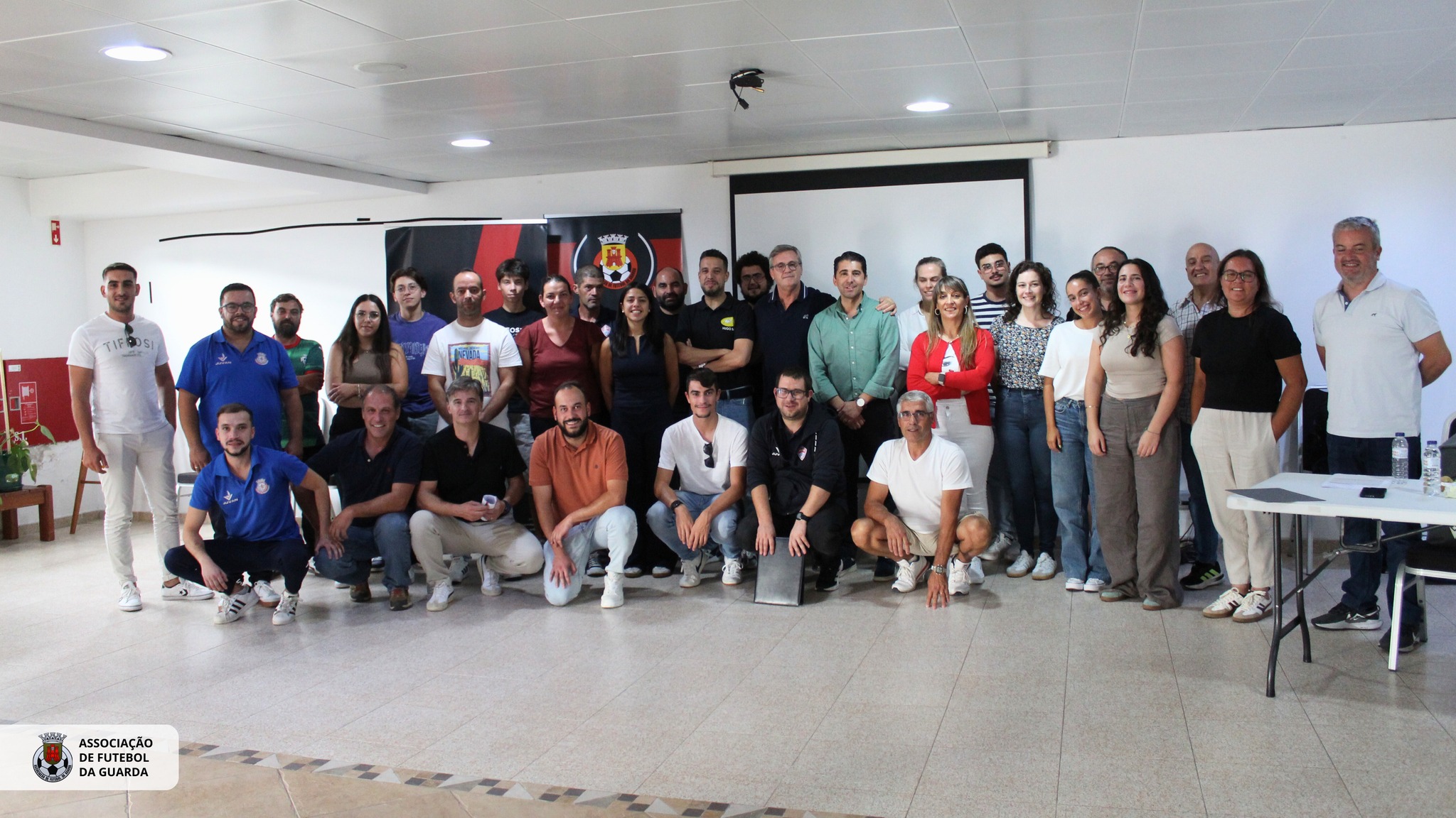FORMAÇÃO DE SBV E PRIMEIROS SOCORROS